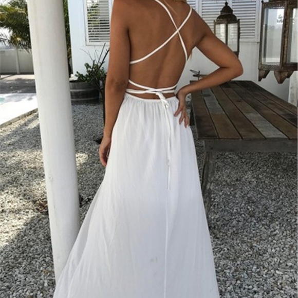 Stunning open back lace top maxi dress - Picture 2 of 8